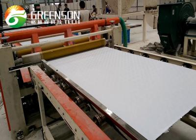 China Baumaterial-Maschinerie-Gips-Deckenplatte-Laminierungs-Maschine zu verkaufen