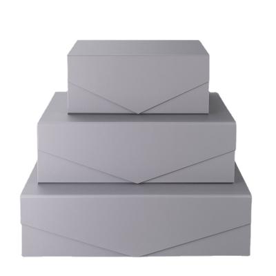 China Beautiful Logo Customization Matte Garment Clamshell Magnetic Folding Gift Storage Packaging Paper Box for sale