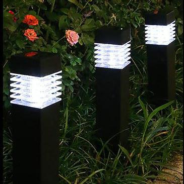 China Outdoor Garden Walkway Led Post Lamp For Yard Lawn Garden Stake Pathway Solar Powered Landscape Lighting LED Square Bollard Light for sale