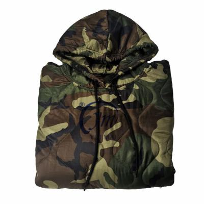 China Outdoor Apparel OEM Waterproof Outdoor Woodland Camouflage Reversible Woobie Hoodie Men's Woobie Hoodie Zipper for sale