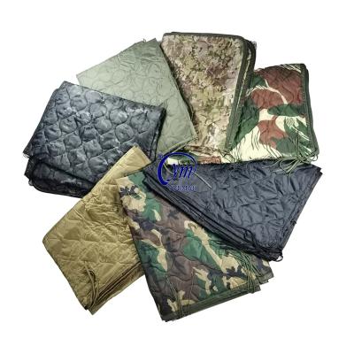 China Outer: Rip-stop nylon; Lining: Nylon Fabric Nylon Dutch Army Ripstop Polyester Custom Color Size Quilted Poncho Liner Woobie Blanket for sale