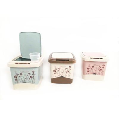 China JS-2084 Eco-friendly Western Wholesale Kitchen Plastic Rice Storage Box With Lid for sale