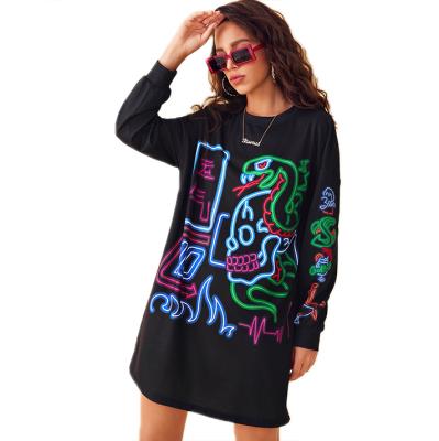 China Custom Hiphop Anti-wrinkle Wear Long Sleeve Women's Pullover Sweater Chinese Letter and Snake Graphic Sweatshirt Dress for sale