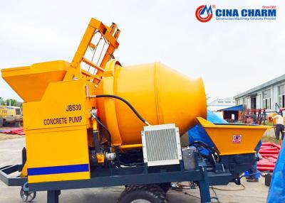 China Kleine Aangepaste Kleur 300m van de Capaciteits Concrete Mixer Pomp Horizontale Vervoerende Afstand Te koop