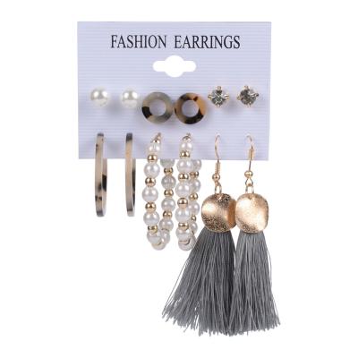 China High Quality Jewelry Set 2021 New Designer Large Shell Pearl Tassel Geometric Stud Earrings Wholesale Explosive Metal Earring Set for sale