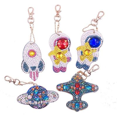 China Modern Sunloop Crafts Astronaut Pattern DIY Diamond Key Chain For Kids for sale