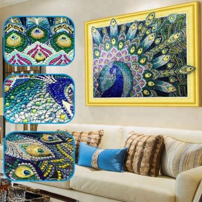 China Modern Special Shaped 40*50cm Diamond Crystals Peacock Diamond Embroidery Painting Porcelain for sale