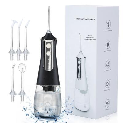 China IPX7 Battery Car Water Flosser Portable Waterproof Powerful Electric Teeth Cleaner Dental Water Flosser Oral Irrigator for sale