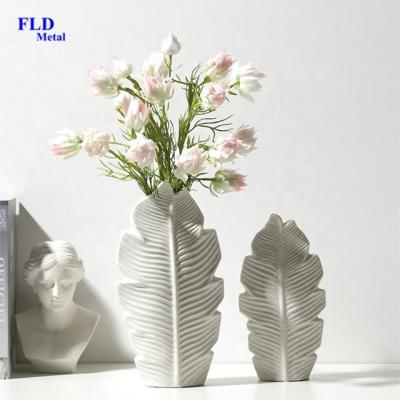 China Europe dropshipping Nordic Decorative Modern White Leaf Vase Flower Vase Porcelain Vase 2021 Style Ceramic Vase For Home Decor for sale