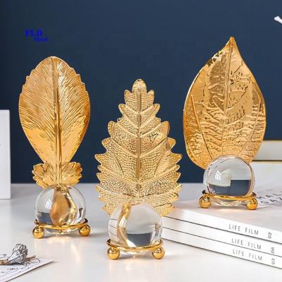 China Wholesale Europe Dropshipping Nordic Accessories Gold Indoor Modern Accessories Metal Maple Leaf Art Opens Home Decor Luxury Crystal Decor for sale