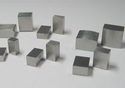 China Gesinterter Form-Alnico-Magnet-Block für Feinmeßgeräte LN9-LNGT80 zu verkaufen