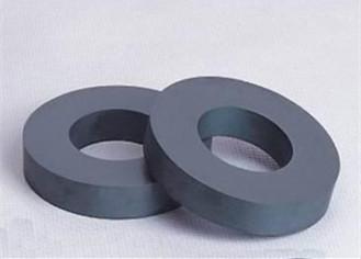 China Strong Y35 Permannet Anistropic Ferrite Magnet injection molded Magnets for sale