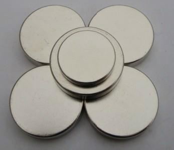 China N35 Grade Neodymium Disc Magnet For Toy , Cylinder Permanent magnet for sale