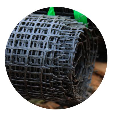 China Industrial High Tensile Strength Polyester Geogrid For Soil Reinforcement for sale