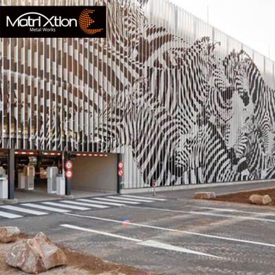 China Graphic Design Art Painted Blades Facade Aluminum Slats Wood Grain Exterior Wall Facade for sale