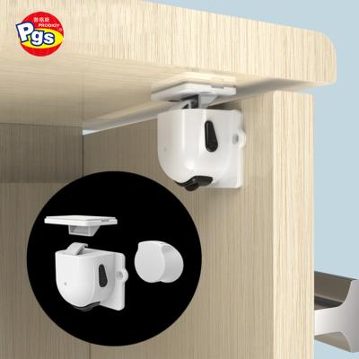 China Strong And Easy To Install Magnetics With Useful Hot Amazon Baby Crib Drawer Care Cabinet Lock Protective Magnetic Cabinet Locking Plastic Kids Lock for sale