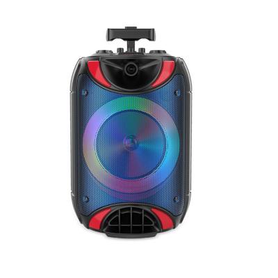 China LED Flashing Light Outdoor Super Bass 15W RGB Led Flashing Light Party Portable Stage DJ Mic Remote Control Trolley Bt Wireless Speaker for sale