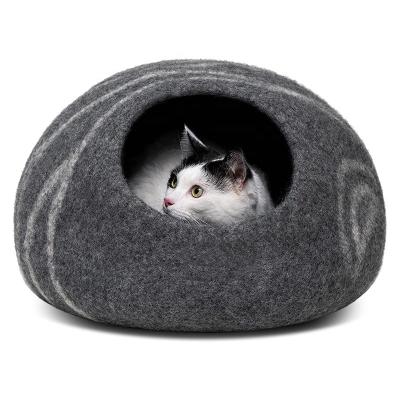 China Stocked tricolor warm and comfy cat cave pet bed handmade with organic wool, adorable felt warm and cozy cat cave for sale