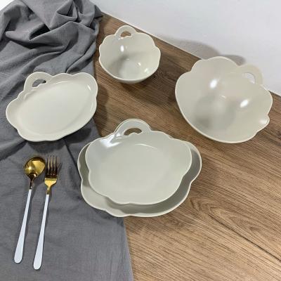 China Cheap Creative Special Cloud Shape Factory Stock Price Household Dinnerware Set Porcelain Tableware Ceramic Stocked Set for sale