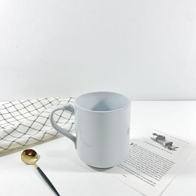 China Wholesale Porcelain Stocked Mugs 600ml Ceramic Large Capacity Coffee Mugs With Handle Milk Mugs Beer Mug for sale