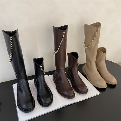 China Waterproof 2021 New Arrival Autumn Winter Fashion Flat Sole Round Head PU RTS OEM Women Boots With Chain for sale