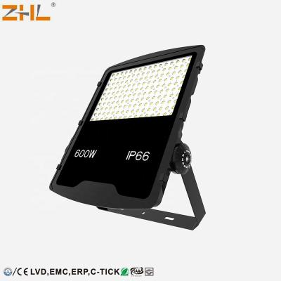 China Super Bright 780w Outdoor Waterproof IP66 High Lumen Led Flood Light For Buildings Stadiums Gardens Roads Billboards for sale