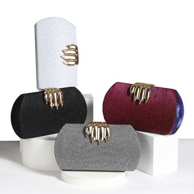 China Retro Unique Luxury High Quality Claw Buckle Clutch Wedding Party Evening Clutch Bags For Women for sale