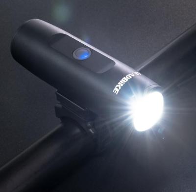 China Wholesale Aluminum USB 5 Lumen Fashion Bike Light 300 Lumen Rechargeable Bicycle Front Light And IP66 Fine Workmanship for sale