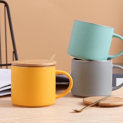 China Nordic Viable 400ML Mugs With Lid And Spoon Simple Porcelain Mug Cups And Mugs Coffee for sale