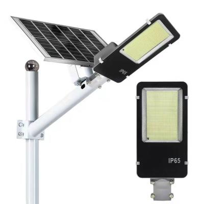 China 130LM/W Aluminum Monocrystalline Solar Panel 100W 150W Street Light for sale