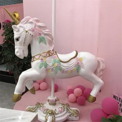 China Europe outdoor amusement playground fiberglass horse resin merrygoround carousel horse statue for photo props for sale