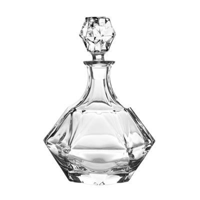 Cina Modern High Quality Heart Of The Ocean Series Crystal Decanter Whiskey Set Wine Decanter in vendita