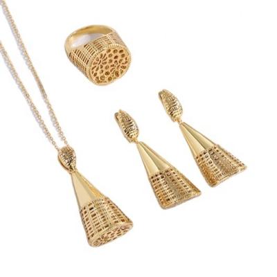 China Fashion Environmental Friendly Jewelry Necklace Earrings Pendant Gift Set Jewelry Set 18k Gold Plated for sale