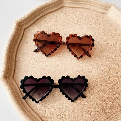 China 2021 new high quality children's sunglasses shape heart shape kids sunglasses flower love girl glasses for sale