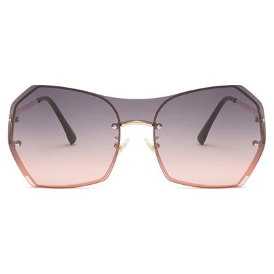 China New fashion sunglasses style anti-ultraviolet sunglasses big frame sunglasses shape sunglasses for sale