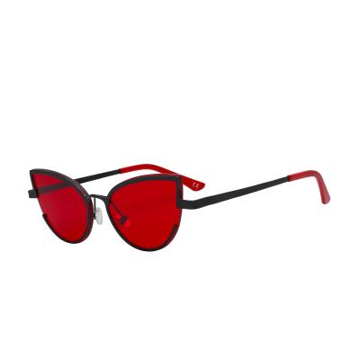 China 2019 fashion cateye sunglasses red clear lens unisex sunglasses for sale