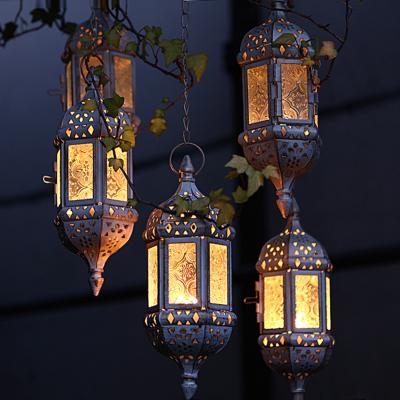 China Large Size Candle Glow Romantic Vintage Decorative Lantern 12.8 Inch Moroccan Style Christmas Lantern Metal Hanging Table Decor for sale