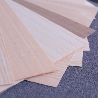 China Modern Washed High Quality 0.50mm Engineered White Oak Veneer for sale