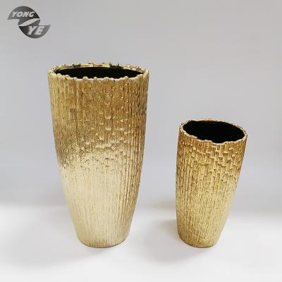 China Decorative Table Top Vase Table Top Plating Product Plating Gold Ceramic Flower Vase for sale