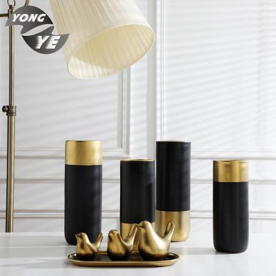 China Chandelier Porcelain Vase Plated Home Decor Modern Tabletop Black Gold Ceramic Vase for sale