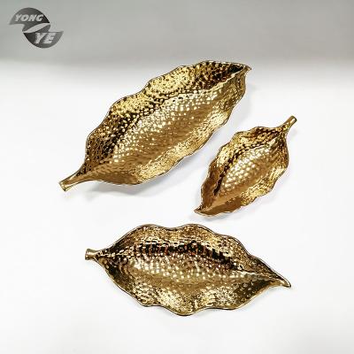 China High End Home Decoration Leaf Plating Sustainable Shape Gold Color Ceramic Jewelry Dish for sale