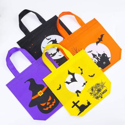 China Eco - Friendly Halloween Party Candy Favors Custom Logo Trick Or Treat Non - Woven Gift Tote Bags for sale