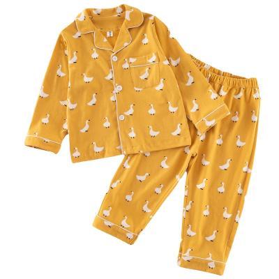 China Vintage 2021 spring and autumn children's cartoon pajamas home clothes set Korean version loose and beautiful baby boys and girls two sets for sale