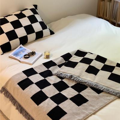 China New Hot Sale Anti-pilling Premium Quality Checkerboard Cotton Luxury Throw Covers For Home Decor for sale