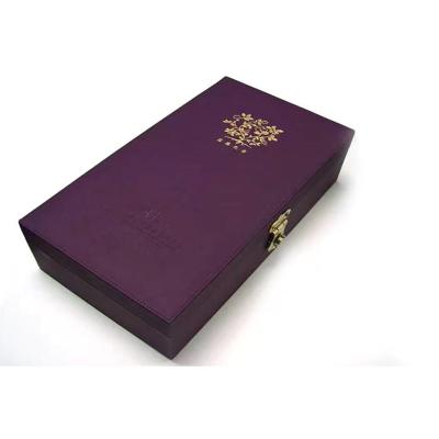 China Eco-friendly Custom Luxury Special Paper Red Wine Packaging Box Gift Box With Metal Button for sale