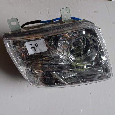 Cina HOWO truck spare parts WG9925720001 HOWO truck auto headlight in vendita