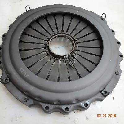 China Truck parts clutch pressure plate AZ9725160100 heavy truck clutch pressure plate sinotruk howo parts clutch products zu verkaufen