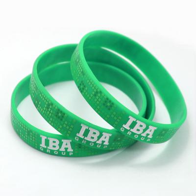 China Environmental Friendly Engraved Silicone Wristband, Cool Silicone Wristband, Basketball Rubber Wristband for sale