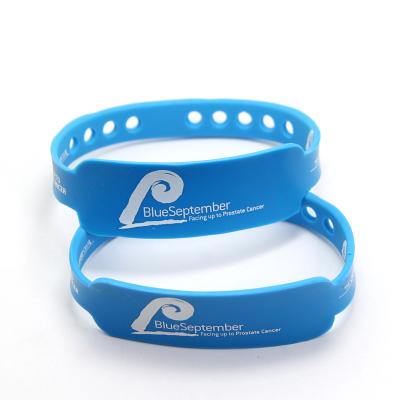 China Mass Production Environmentally Friendly Color Changing Silicone Chain Mosquito Bracelet Wristband Repellent Mold for sale