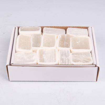 China Europe CXDGEM GN389-3 Mini Mineral Tray White Selenite Sticks for sale